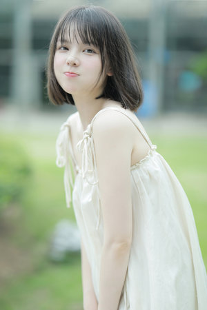 《青梅弄竹马》红酒百醇